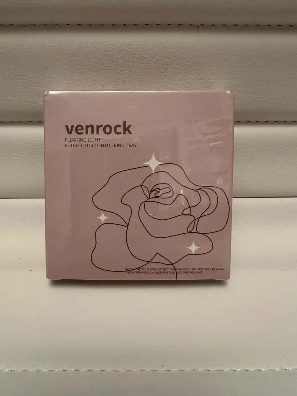 venrock Floating Light Four Color Contouring Tray